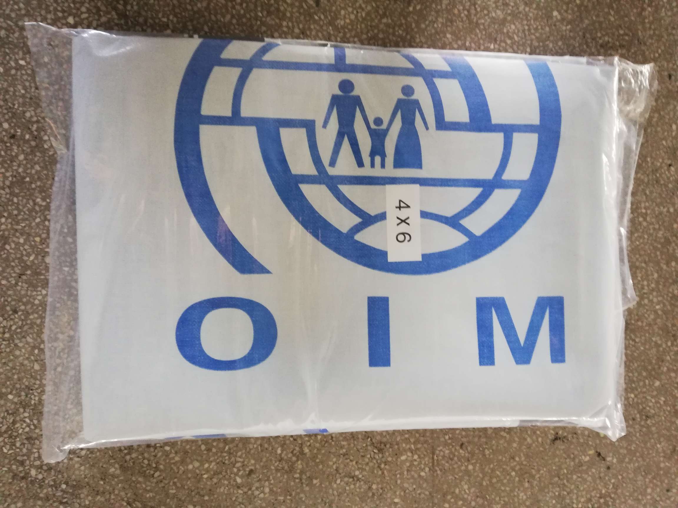 الإغاثة من القماش المشمع